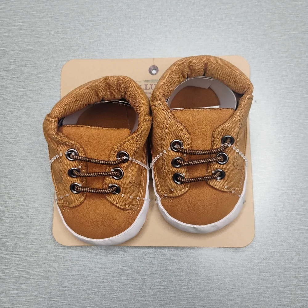 Telluride baby brown flannel with Shoes
